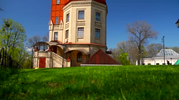 Old Water Tower 19Th Century Green Grass Blue Sky Bright — Stock Video