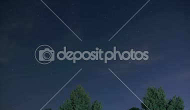 Hızlandırılmış yıldız gece gökyüzü 4k 24p