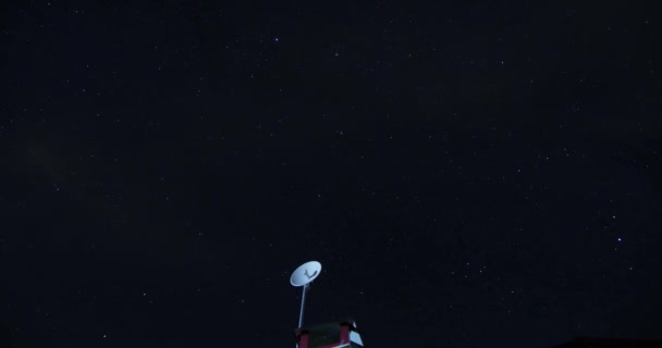 Tempo Lapso Blackout Antena Telhado Estrelas Noite Céu 24P — Vídeo de Stock