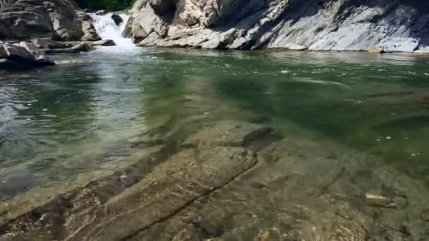Panorama Wirtualna Klify Głazy Kamienie Skały Góra Rzeka Stream Las — Wideo stockowe