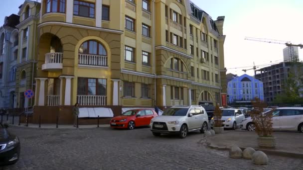 Districtul Istoric Podil Kiev Ucraina Toamna Octombrie 2018 Autoturisme Clădiri — Videoclip de stoc
