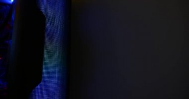 Led Lighting ile Modern Bilgisayarın İçinde - İşlemci İşlemcisinde Verimli Sıvı Soğutma Kaydırma Kaydırma Çekimi