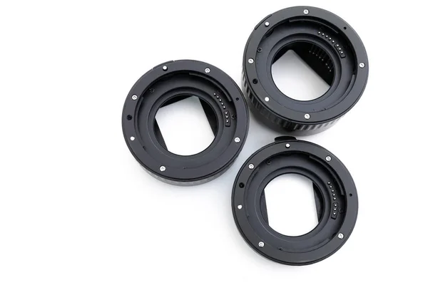 Makro uzatma tüpleri beyaz arkaplanda izole edildi 