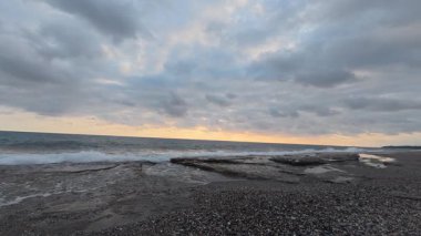 Günbatımı okyanus plajı. Yüksek kalite