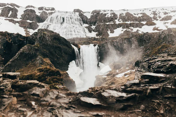 Waterfall flowing among rocks — Stock Photo, Image