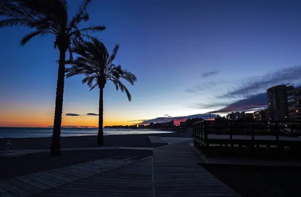 Malerischer Blick Auf Die Küste Schöner Küstenstadt Bei Schönem Sonnenuntergang — Stockfoto