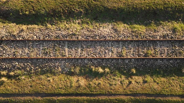 Vieux Chemin Fer Dessus Rivière Sale Dans Forêt Soleil Avec — Photo