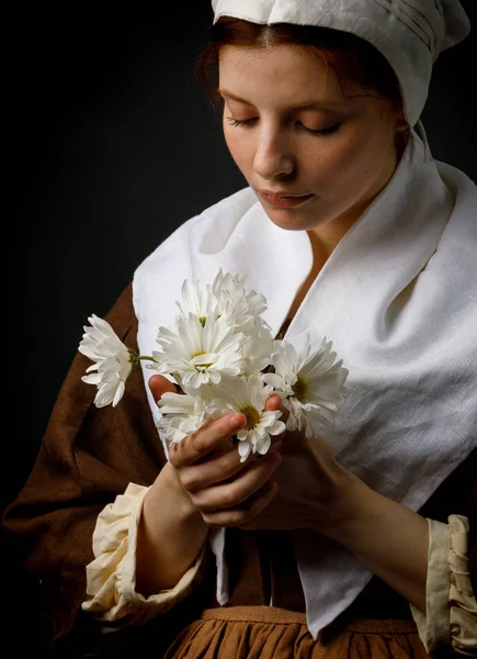 Medieval Young Maid Holding Bunch Flowers — Stock Photo, Image