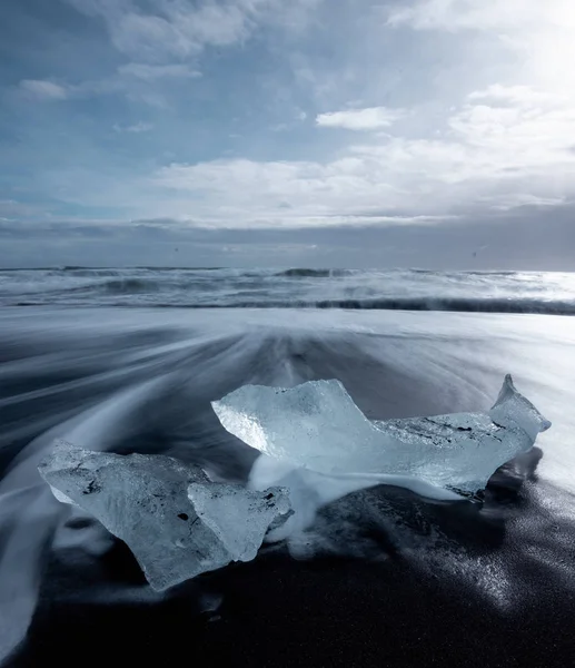 Огромный Блок Льда Побережье Алмазном Пляже Исландии — стоковое фото