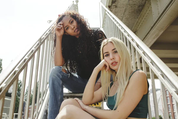 Beautiful Young Women Sitting Stairs Sunny Summer Day Berlin Looking — Stock Photo, Image