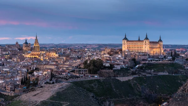 Desde Arriba Paisaje Urbano Ciudad Envejecida Con Casas Medievales Castillos — Foto de Stock