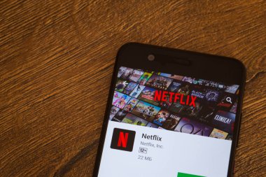  Akıllı telefon ekranında Netflix