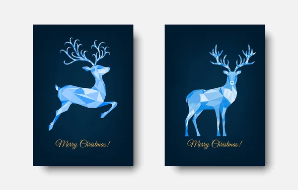 圣诞和新年贺卡 多边形圣诞驯鹿 蓝色背景上明亮的彩色装饰 矢量说明 — 图库矢量图片