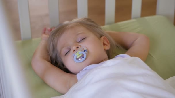 sleeping with pacifier