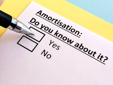 Bir kişi amortisman sorusuna cevap veriyor..