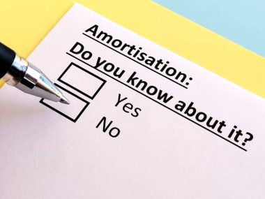 Bir kişi amortisman sorusuna cevap veriyor..