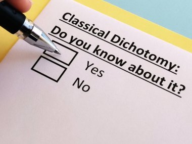 Bir kişi klasik ikilemle ilgili soruya cevap veriyor..