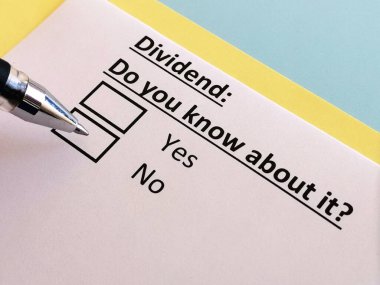 Bir kişi Devidend hakkındaki soruya cevap veriyor..