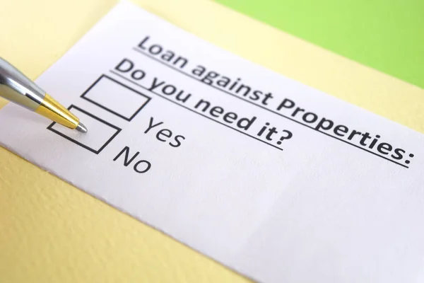 One Person Answering Question Loan Properties — Stock Photo, Image