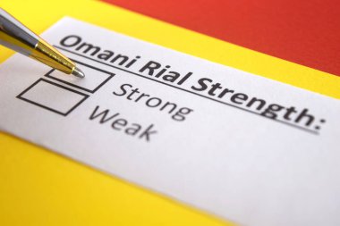 Bir kişi, Umman Ayininin gücü ile ilgili soruya cevap veriyor..