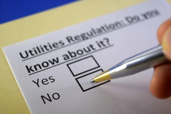 One Person Answering Question Utilities Regulation — Stock Photo, Image