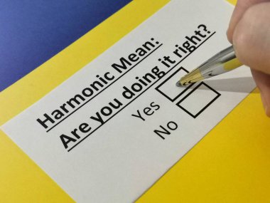 Bir kişi harmonik ortalamayla ilgili soruya cevap veriyor..