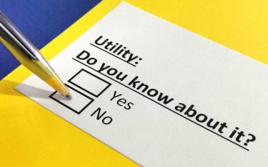 Yararlılıkla ilgili soruya bir kişi cevap veriyor.