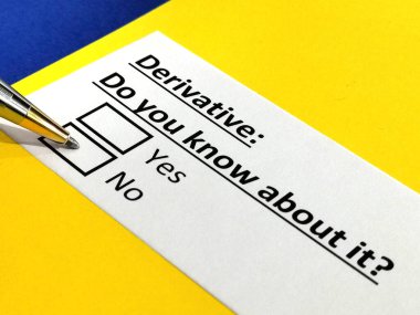 Bir kişi türevle ilgili soruya cevap veriyor..