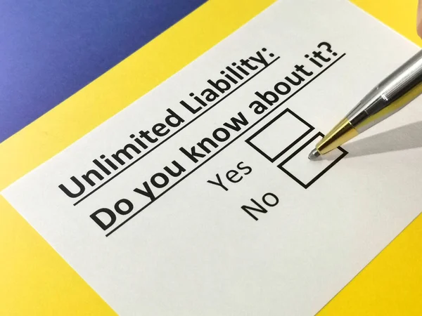 Bir kişi sınırsız sorumluluk sorusunu cevaplıyor..