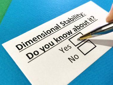 Bir kişi boyutsal istikrar sorusunu cevaplıyor..
