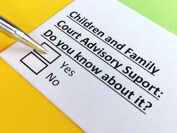 Una Persona Está Respondiendo Pregunta Sobre Los Niños Apoyo Asesoramiento — Foto de Stock