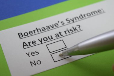 Bir parmak Boerhaave sendromu ile ilgili soruya cevap veriyor..