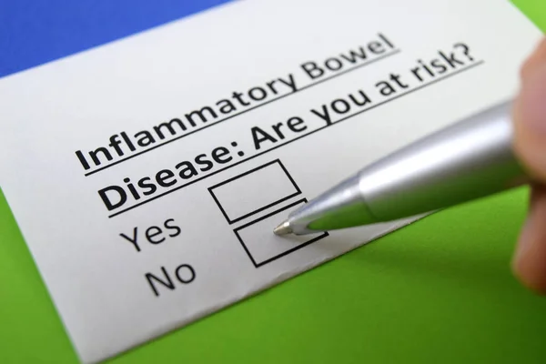 Dedo Está Respondiendo Pregunta Sobre Enfermedad Inflamatoria Intestinal — Foto de Stock
