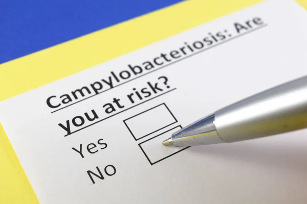 Una Persona Está Respondiendo Pregunta Sobre Campylobacteriosis — Foto de Stock