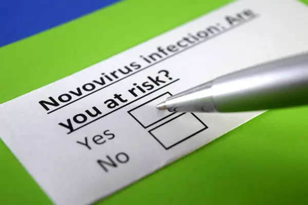 Una Persona Está Respondiendo Pregunta Sobre Infección Por Novovirus — Foto de Stock