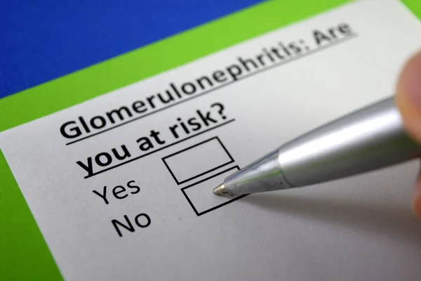 Una Persona Está Respondiendo Pregunta Sobre Glomerulonefritis — Foto de Stock