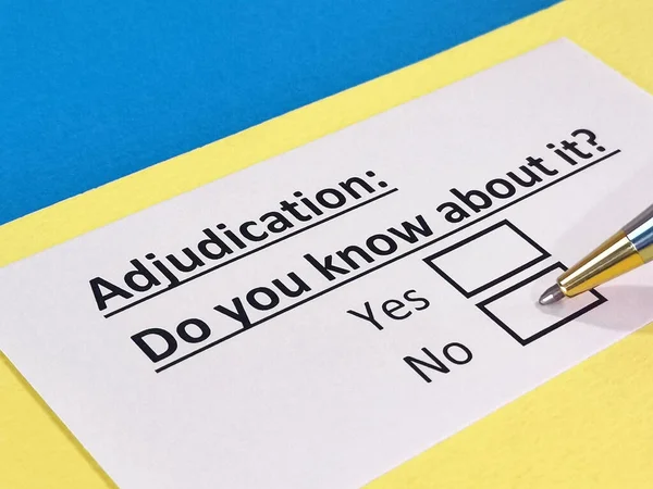 One Person Answering Question Adjudication — Stock Photo, Image