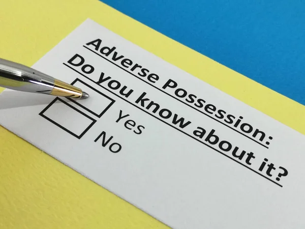 One Person Answering Question Adverse Possision — Stock Photo, Image