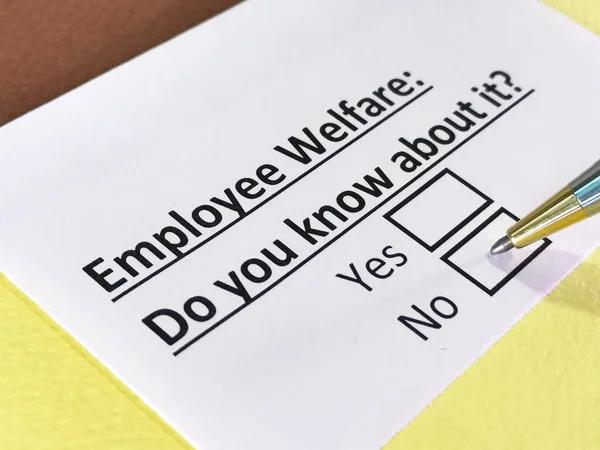 One Person Answering Question Employee Welfare — Stock Photo, Image