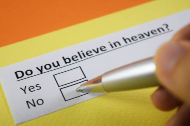 Bir insan cennetle ilgili sorulara cevap veriyor..