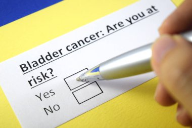 Bir kişi mesane kanseri sorusuna cevap veriyor..