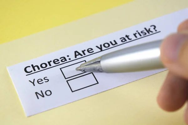 Una Persona Está Respondiendo Pregunta Sobre Corea — Foto de Stock