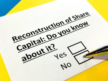 Bir kişi hisse sermayesinin yeniden inşasıyla ilgili soruları yanıtlıyor.