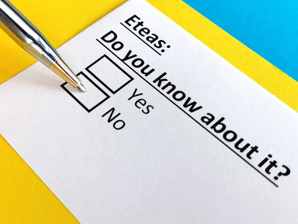 Bir kişi etealarla ilgili soruya cevap veriyor..