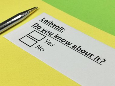 Bir kişi Leibzoll hakkındaki soruyu cevaplıyor..