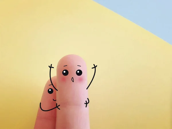 Dos Dedos Están Decorados Como Dos Personas Uno Ellos Hace — Foto de Stock