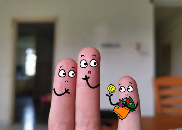 Τρία Δάχτυλα Είναι Διακοσμημένα Τρία Άτομα Γονείς Δεν Είναι Χαρούμενοι — Φωτογραφία Αρχείου