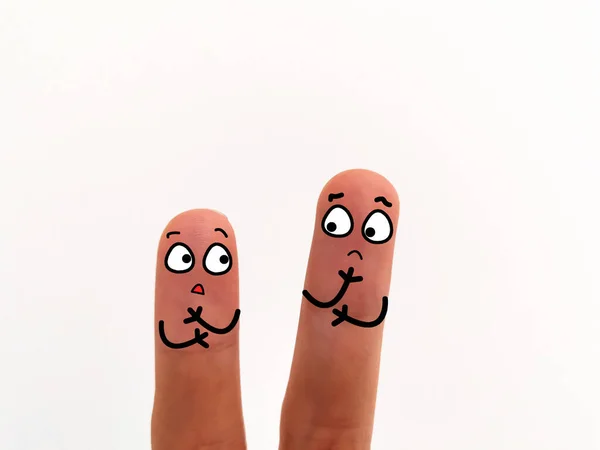 两个手指装饰成两个人 他们彼此并不快乐 — 图库照片
