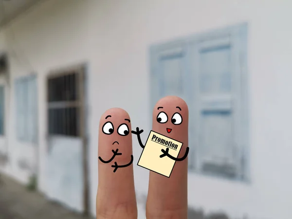 Dva Prsty Jsou Vyzdobeny Jako Dvě Osoby Jeden Nich Obchodník — Stock fotografie