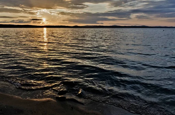 Golden Sun Sinks Lake Evening Golden Water South Ural Lake — Stock Photo, Image